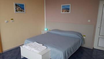 Фото номера Трехместный номер Делюкс Гостевой дом B&amp;B Casa Italia г. Тимишоара 3