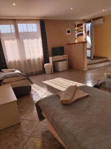 Фото номера Трехместный номер «Комфорт» с душем Гостевой дом B&amp;B Casa Italia г. Тимишоара 5