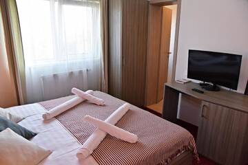 Фото Отели типа «постель и завтрак» GreenWood Residence г. Тимишоара 3