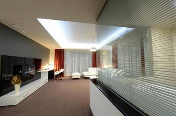 Фото номера Люкс с 1 спальней Отель Hotel Galaxy г. Тимишоара 13