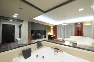 Фото номера Люкс с 1 спальней Отель Hotel Galaxy г. Тимишоара 15