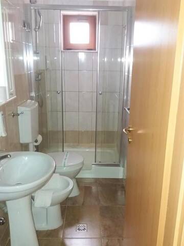 Фото номера Двухместный номер с 1 кроватью Отель Hotel Veneto г. Тимишоара 9