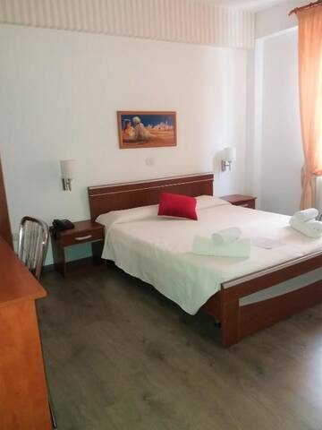 Фото номера Двухместный номер с 1 кроватью Отель Hotel Veneto г. Тимишоара 11
