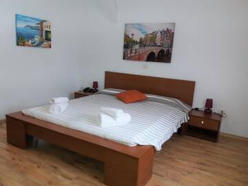Фото номера Улучшенный двухместный номер с 1 кроватью Отель Hotel Veneto г. Тимишоара 3