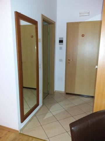 Фото номера Улучшенный двухместный номер с 1 кроватью Отель Hotel Veneto г. Тимишоара 7