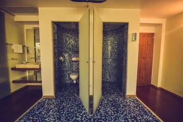 Фото номера Стандартный двухместный номер с 1 кроватью 3* Отель Hotel Spa Ice Resort г. Тимишоара 3