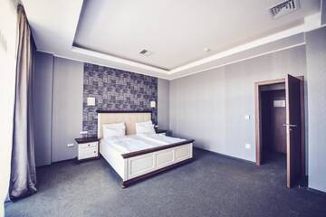 Фото номера Угловой люкс 4* Отель Hotel Spa Ice Resort г. Тимишоара 3