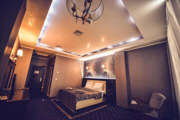 Фото номера Улучшенный двухместный номер с 1 кроватью 4* Отель Hotel Spa Ice Resort г. Тимишоара 15