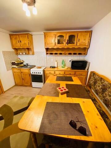 Фото номера Дом с 1 спальней Дома для отпуска Wooden House г. Тимишоара 12