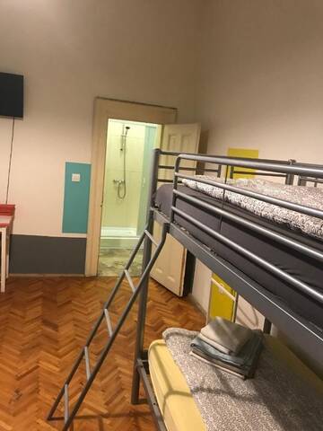 Фото Хостелы Hostel Cornel г. Тимишоара 2