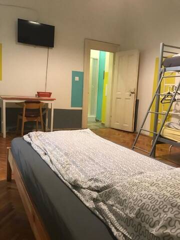 Фото Хостелы Hostel Cornel г. Тимишоара 3