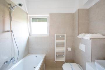 Фото номера Апартаменты с 1 спальней Апарт-отели 1Hotels г. Тимишоара 2
