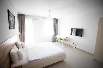 Фото номера Полулюкс Апарт-отели 1Hotels г. Тимишоара 7