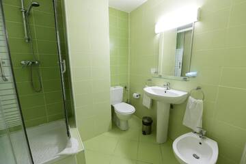 Фото номера Двухместный номер с 1 кроватью Отель Hotel Imperial г. Тимишоара 9