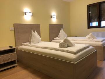 Фото Отель Hotel Larissa г. Тимишоара 1