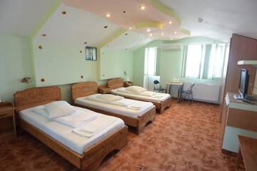 Фото номера Апартаменты с 2 спальнями Отель Hotel Arizona г. Тимишоара 9