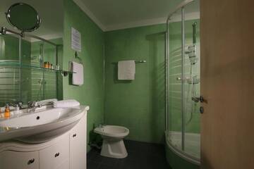 Фото номера Двухместный номер с 1 кроватью Отель Reghina Blue Hotel г. Тимишоара 5
