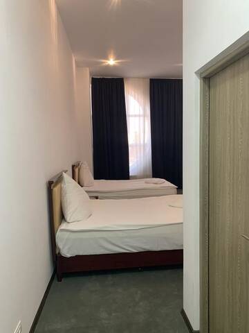 Фото номера Номер Делюкс с 2 кроватями размера «queen-size» Отель Arta Hotel г. Тимишоара 6