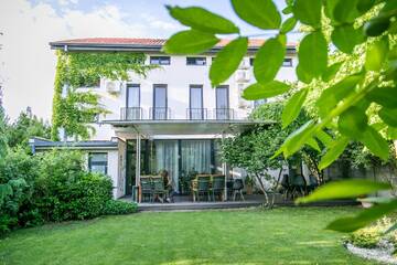 Фото Гостевой дом May Residence г. Тимишоара 1